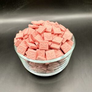 RED CHARIZARD MASTERBALL 300mg
